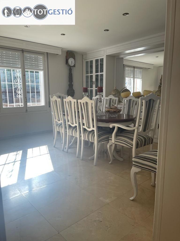 Chalet en venta en situacion privilegiada cerca del mar en Platja D’Aro – v-20180