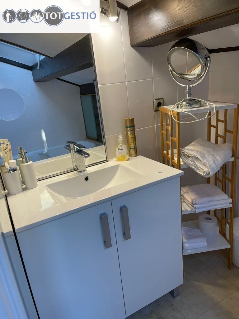 Chalet en venta en situacion privilegiada cerca del mar en Platja D’Aro – v-20180