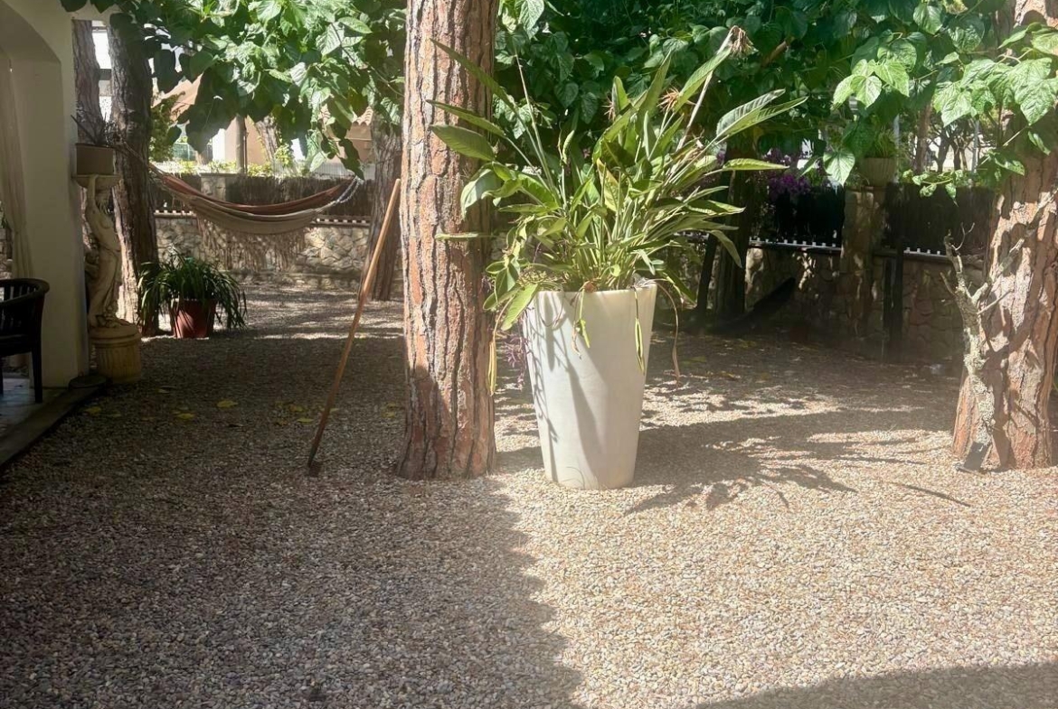 Chalet en venta en situacion privilegiada cerca del mar en Platja D’Aro – v-20180