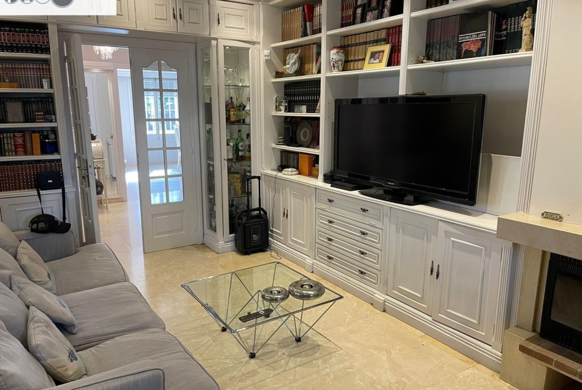 Chalet en venta en situacion privilegiada cerca del mar en Platja D’Aro – v-20180